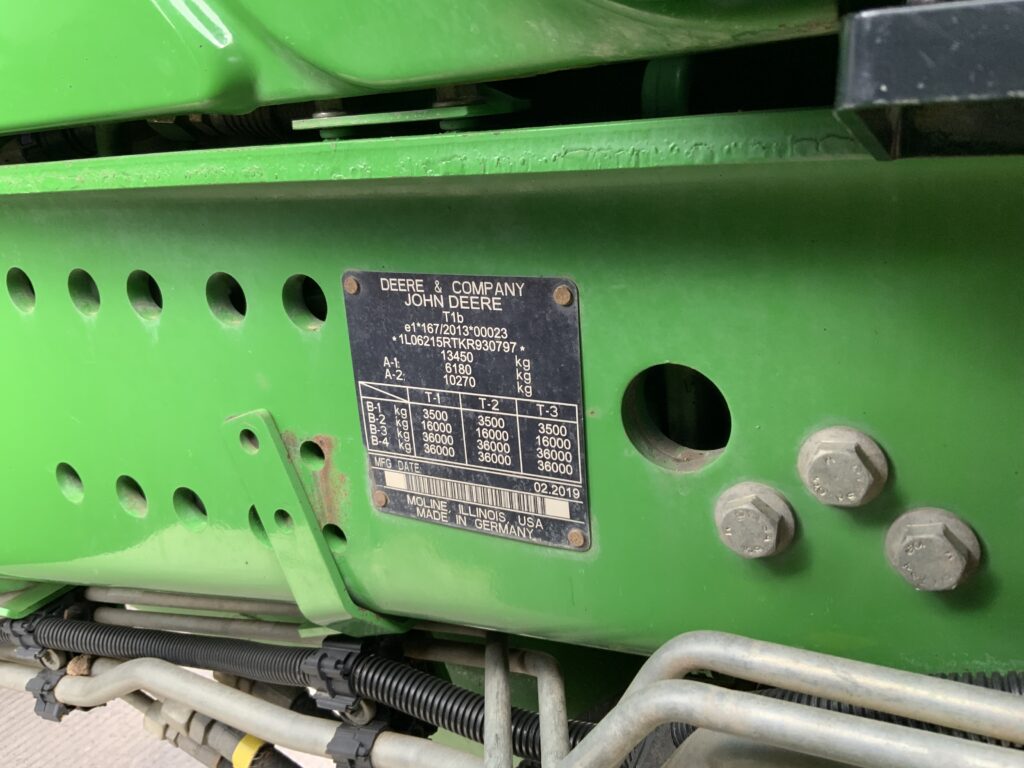 John Deere 6215R Premium Edition Tractor (ST26285)