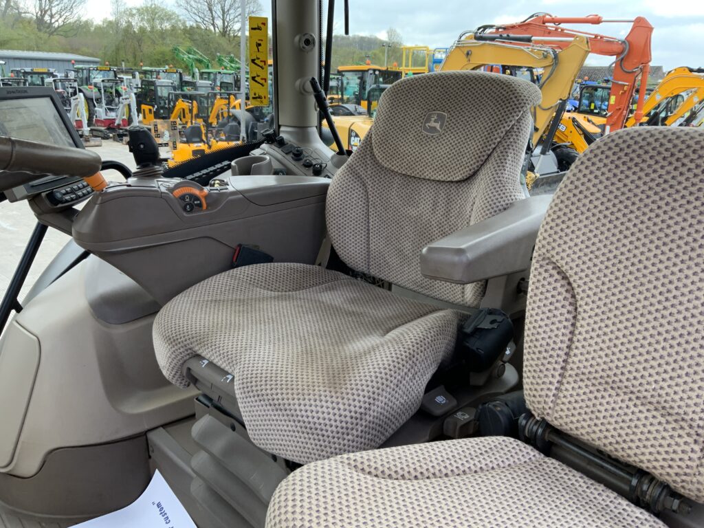 John Deere 6215R Premium Edition Tractor (ST26285)