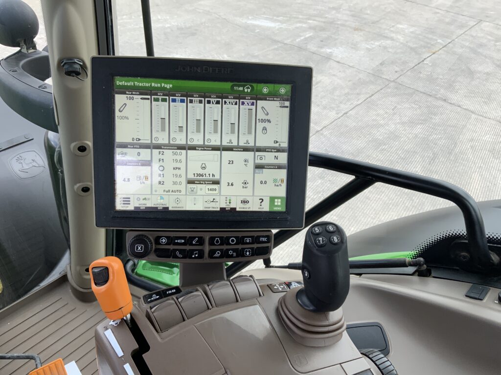 John Deere 6215R Premium Edition Tractor (ST26285)