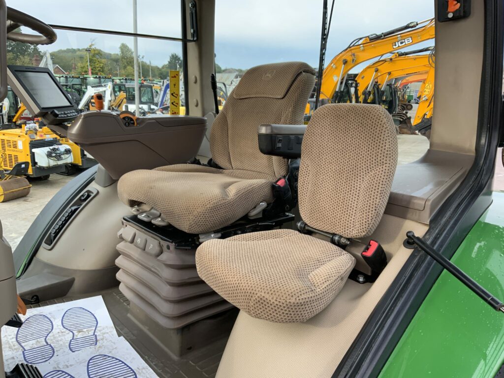 John Deere 7290R Tractor (ST24391)