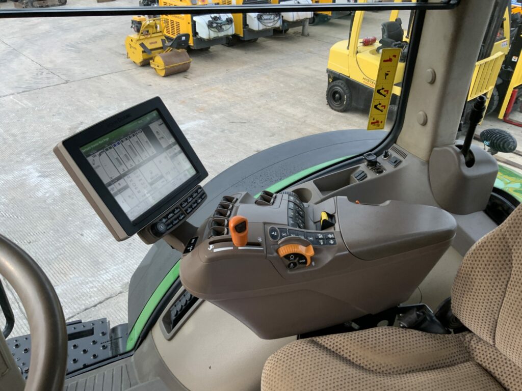 John Deere 7290R Tractor (ST24391)