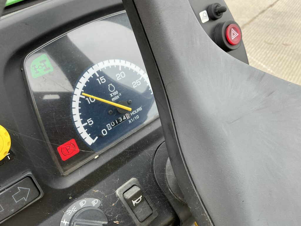 Komatsu PC210 LC-10 Plus Digger