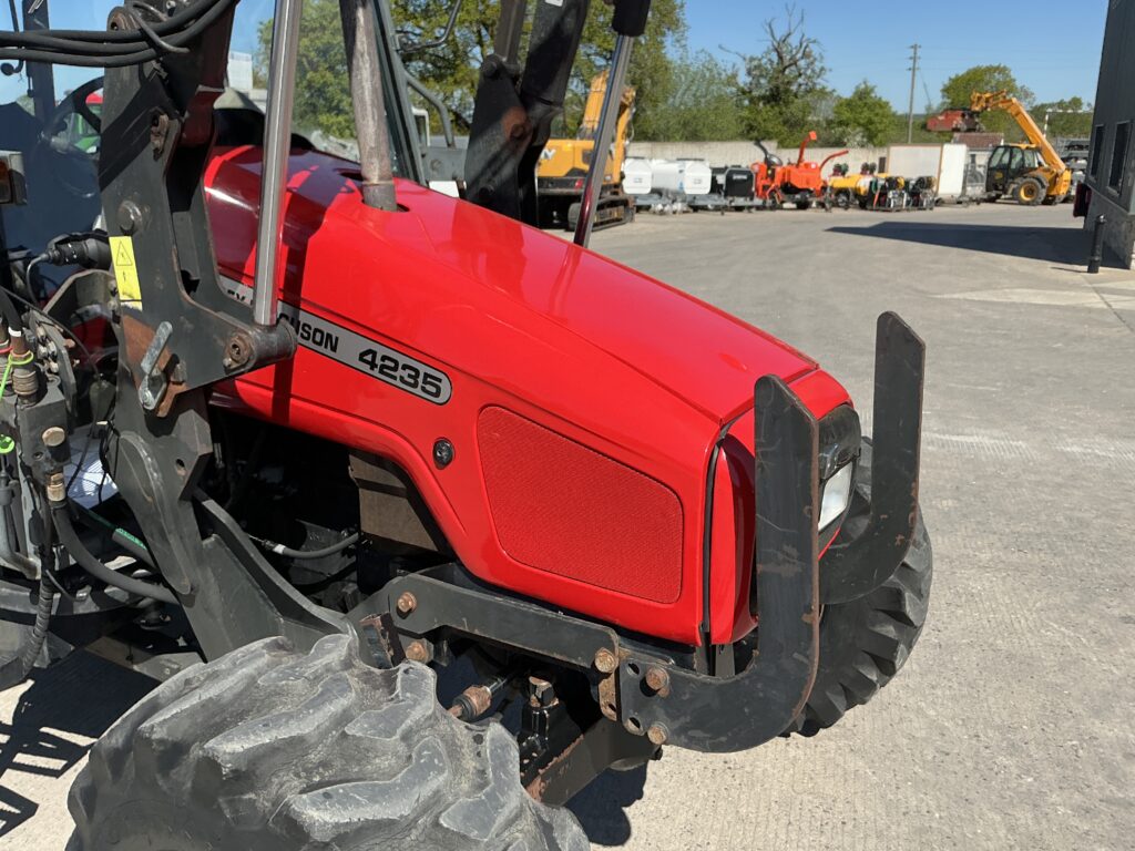 Massey Ferguson 4235 Tractor (ST26470)