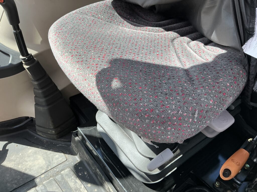 Massey Ferguson 4708 Tractor (ST25740)