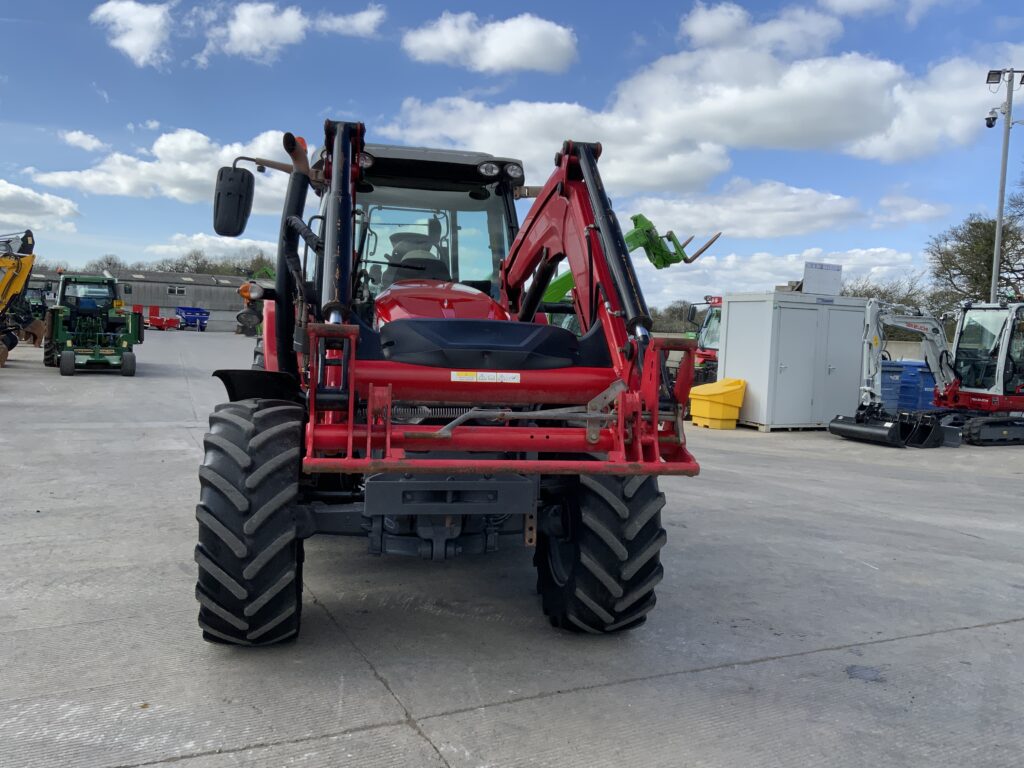 Massey Ferguson 6716S Dyna6 Tractor (ST26010)