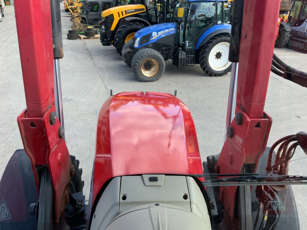 Massey Ferguson 6716S Dyna6 Tractor (ST26010)