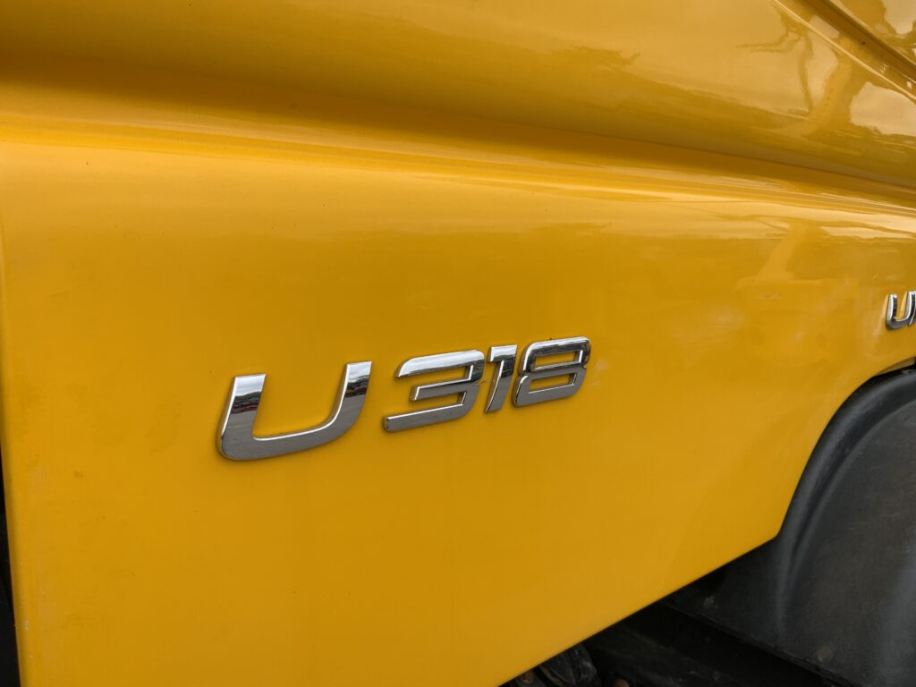 Mercedes-Benz Unimog U318 (ST25547)