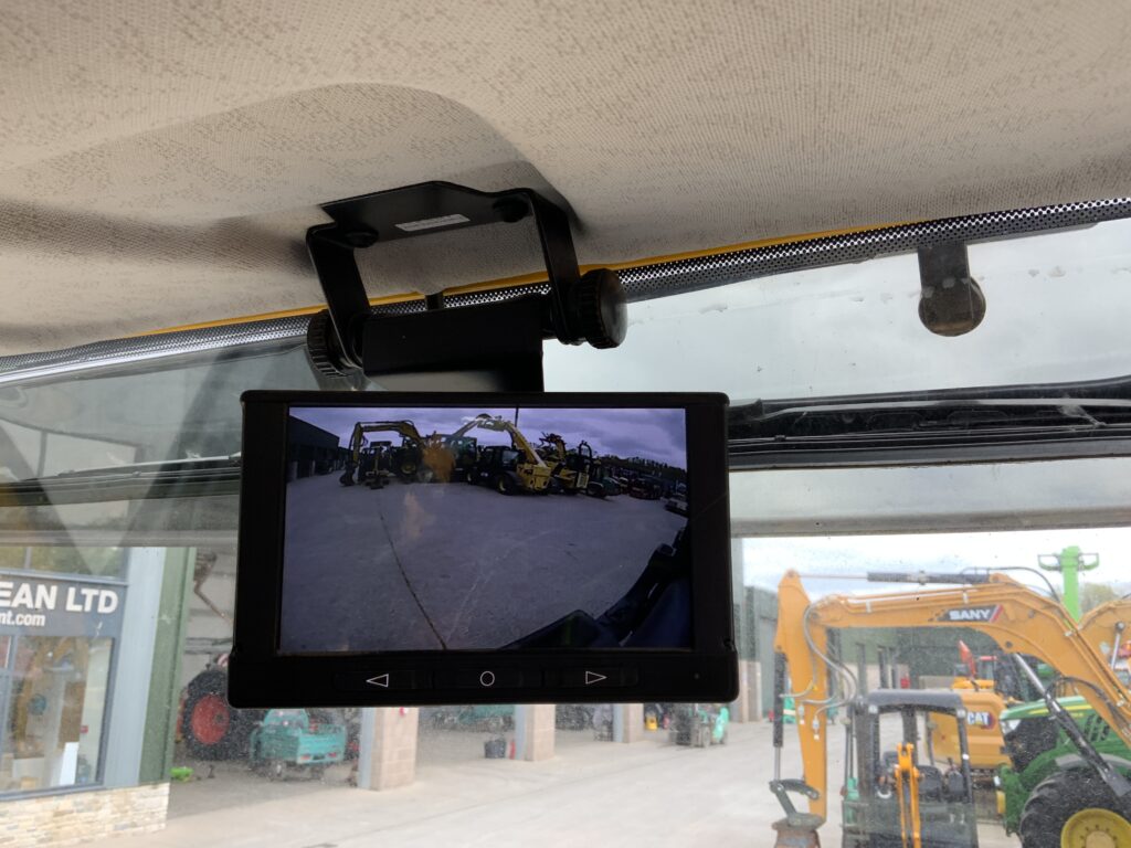 Mercedes-Benz Unimog U318 (ST25547)