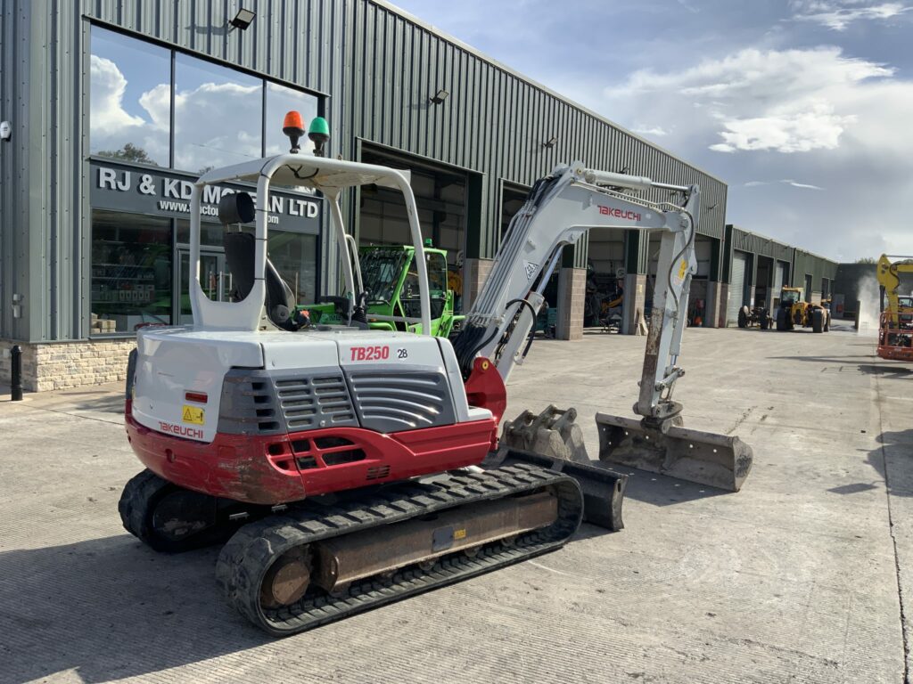 Takeuchi TB250 Digger (ST24283)