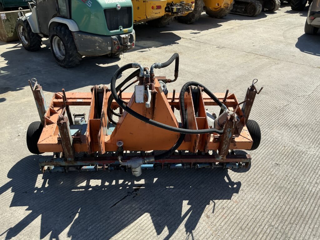 Twose 5ft Turf Conditioner