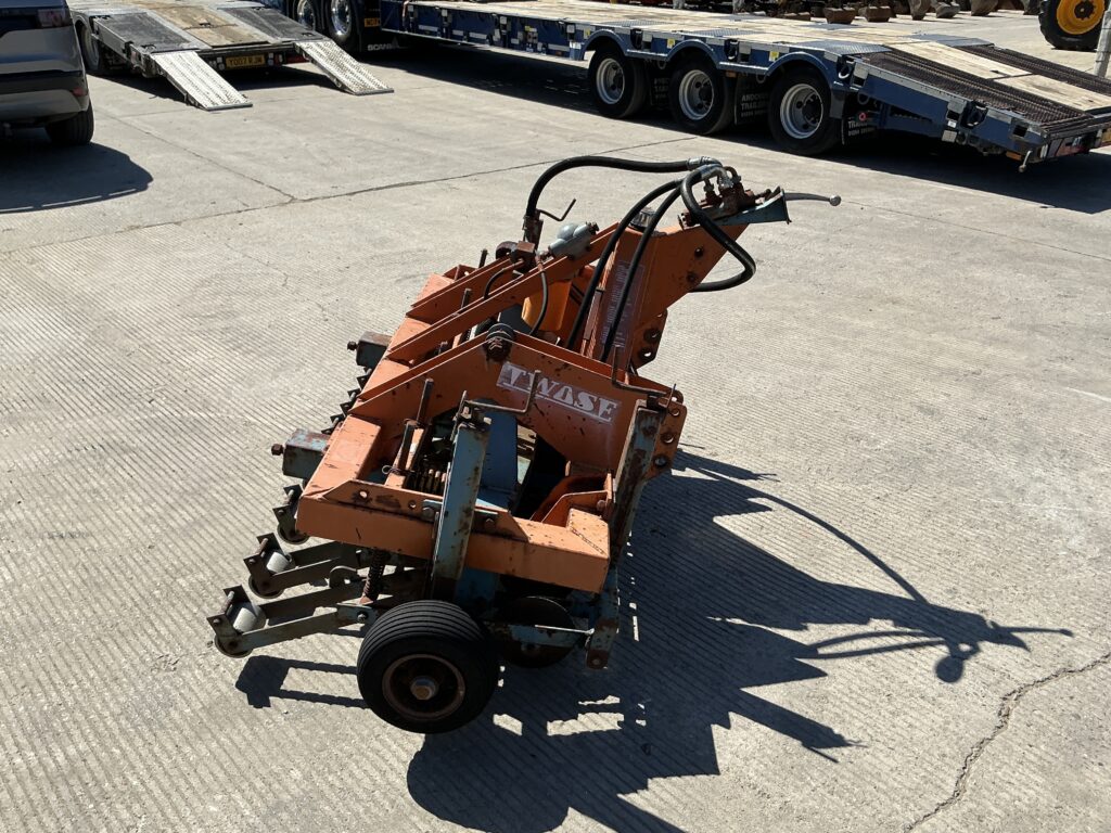 Twose 5ft Turf Conditioner