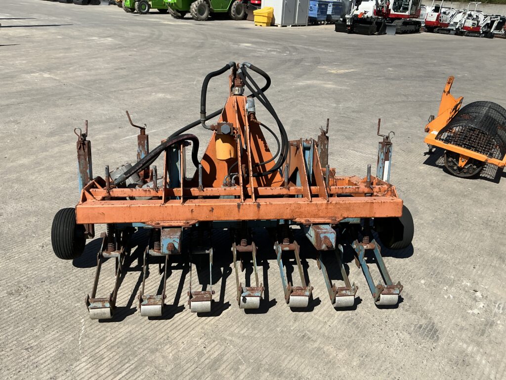 Twose 5ft Turf Conditioner