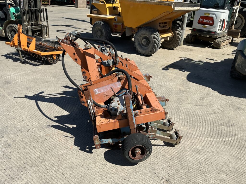 Twose 5ft Turf Conditioner