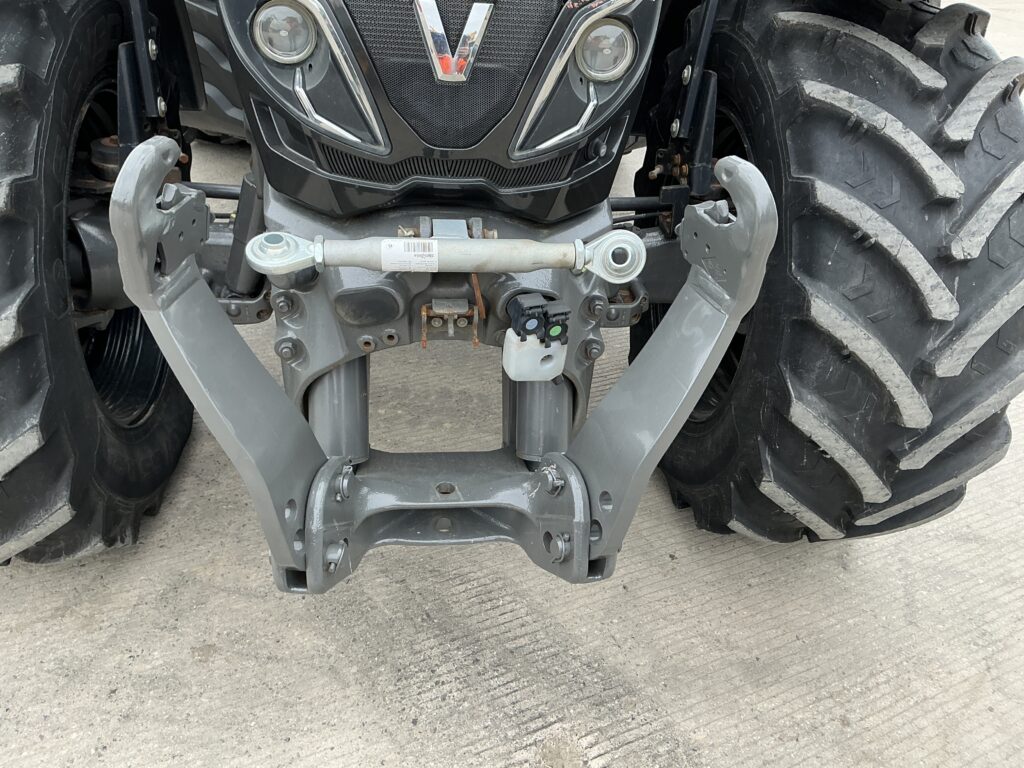 Valtra T174 Active Unlimited Tractor (ST25060)