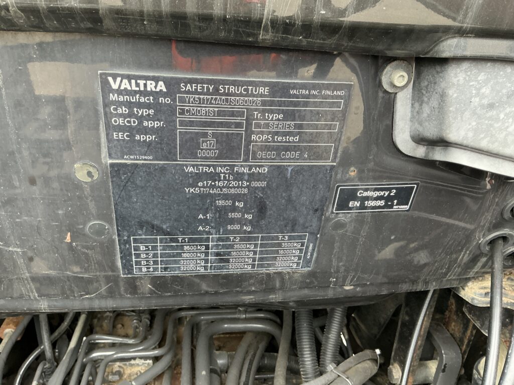 Valtra T174 Active Unlimited Tractor (ST25060)