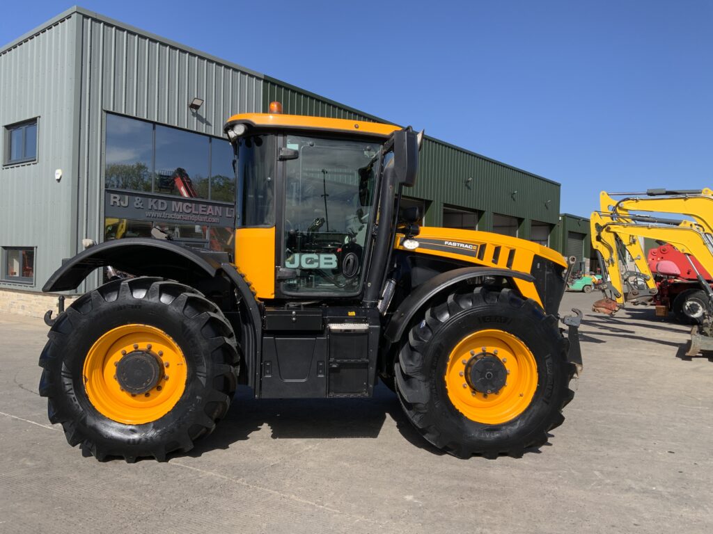 JCB 4220 Fastrac Tractor (ST26453)