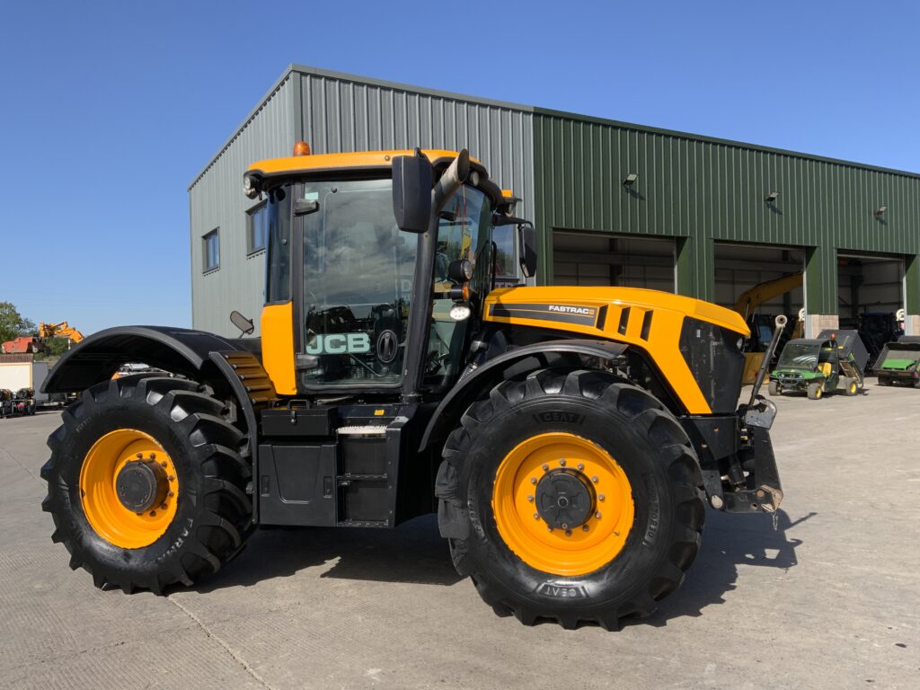 JCB 4220 Fastrac Tractor (ST26453)