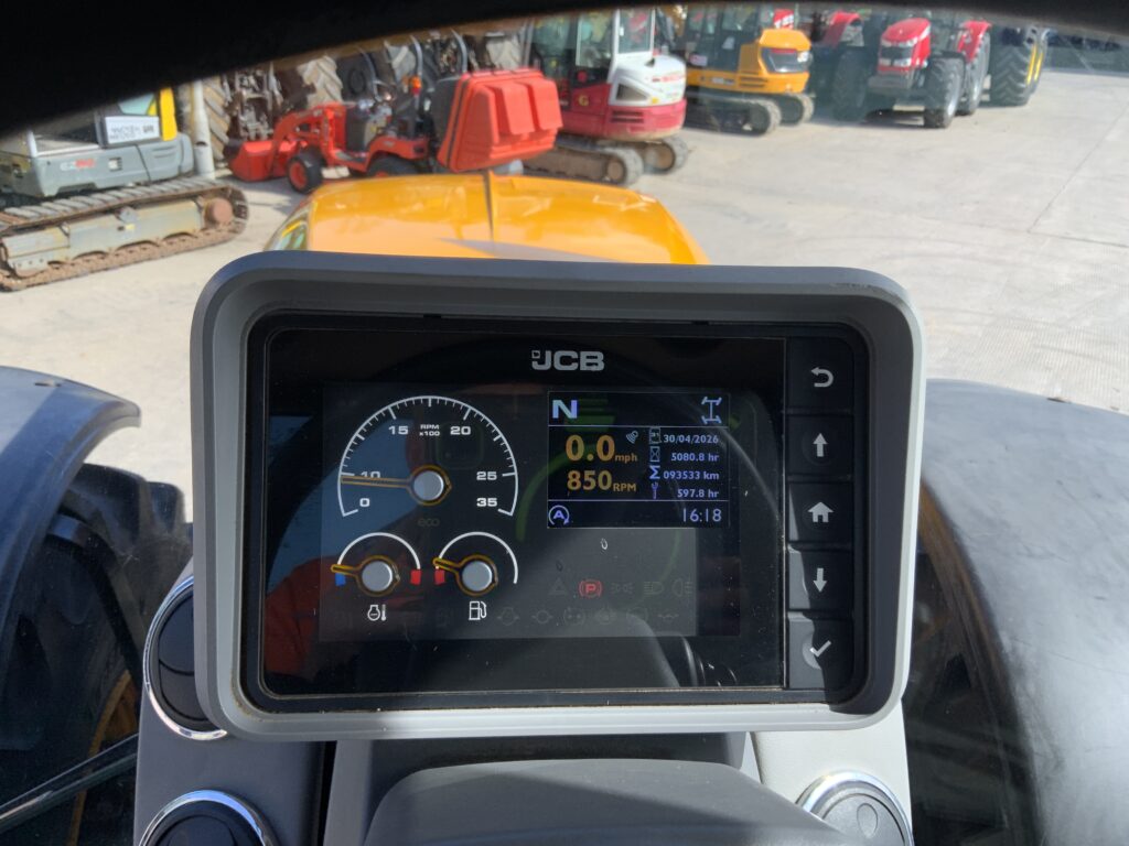 JCB 4220 Fastrac Tractor (ST26453)