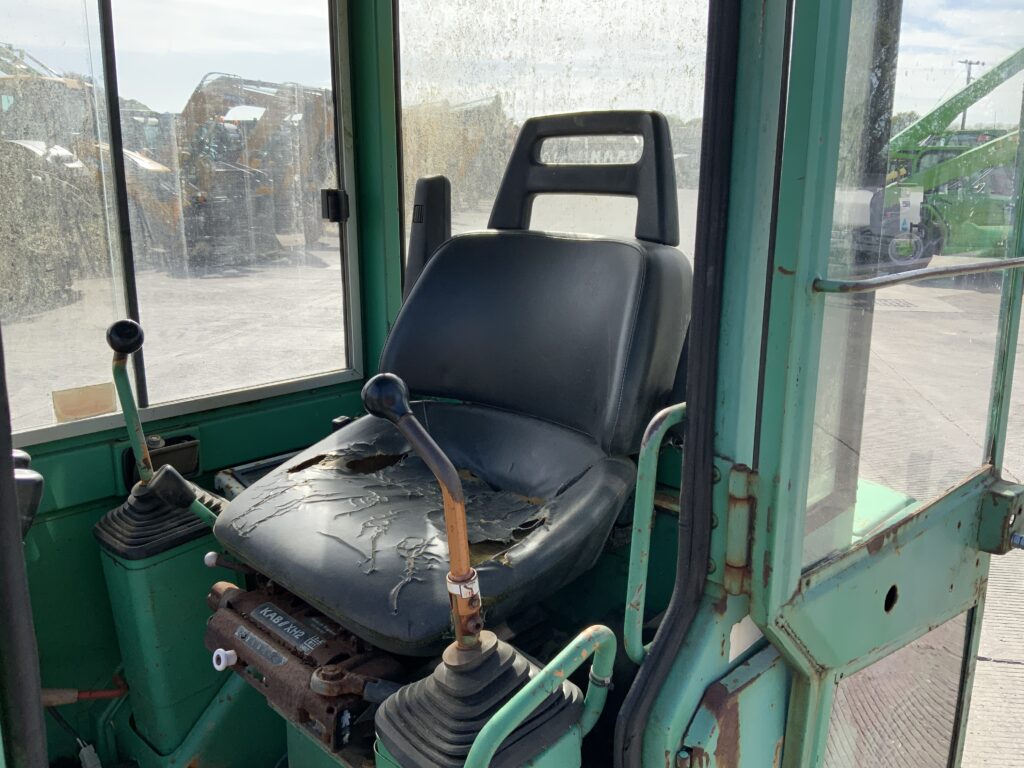 Case CK13 Digger (ST26465)