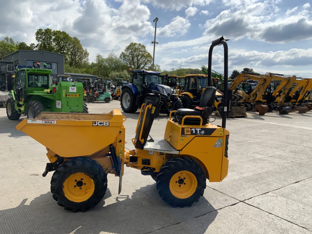 JCB 1-Tonne-2 Hi Tip Dumper (ST26602)