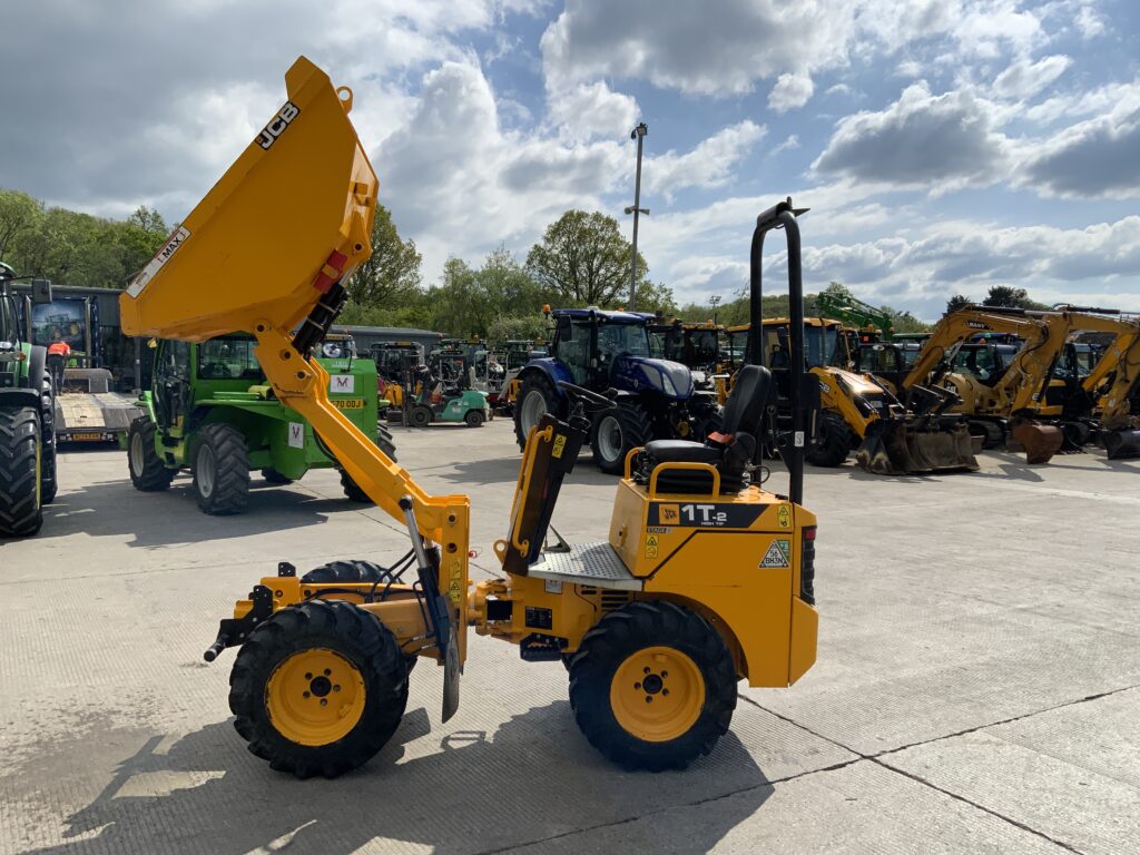 JCB 1-Tonne-2 Hi Tip Dumper (ST26602)