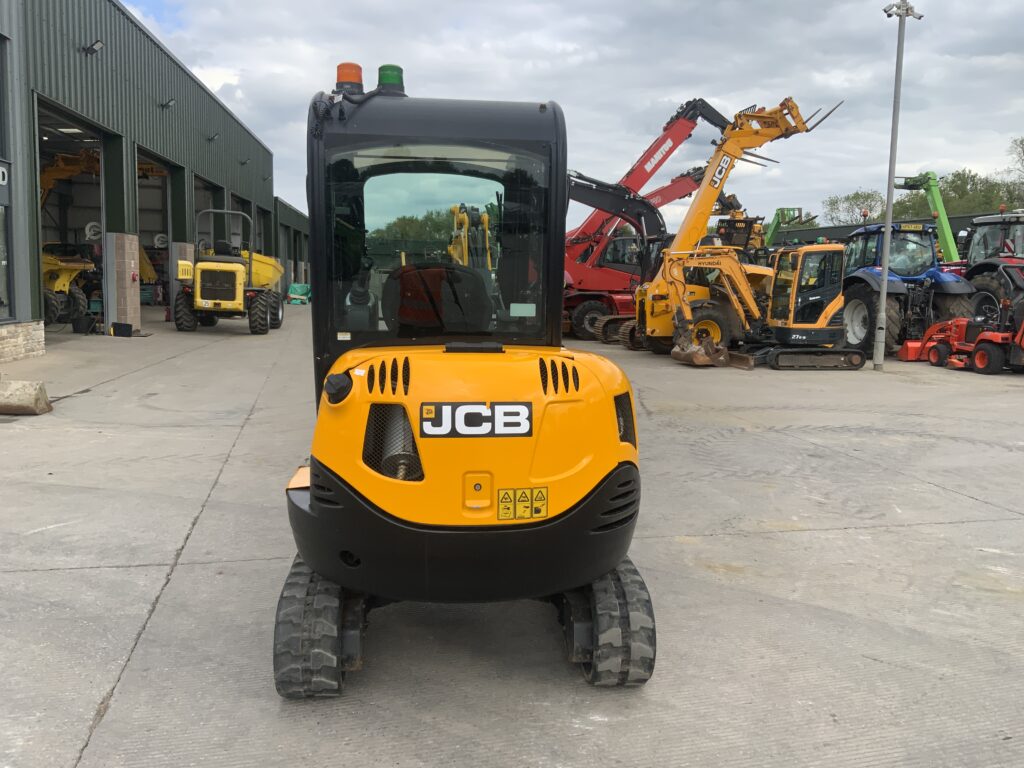 JCB 8026 CTS Digger (ST26037)