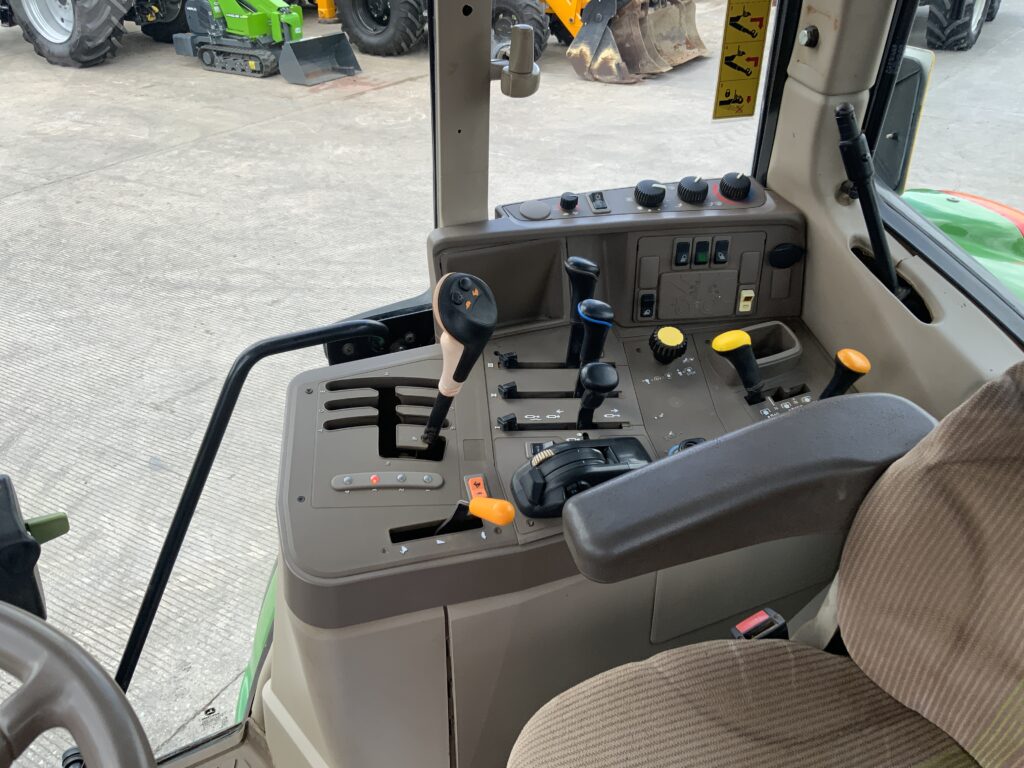 John Deere 6430 Tractor (ST26526)