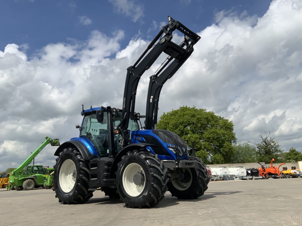 Valtra T155 Active (ST26475)