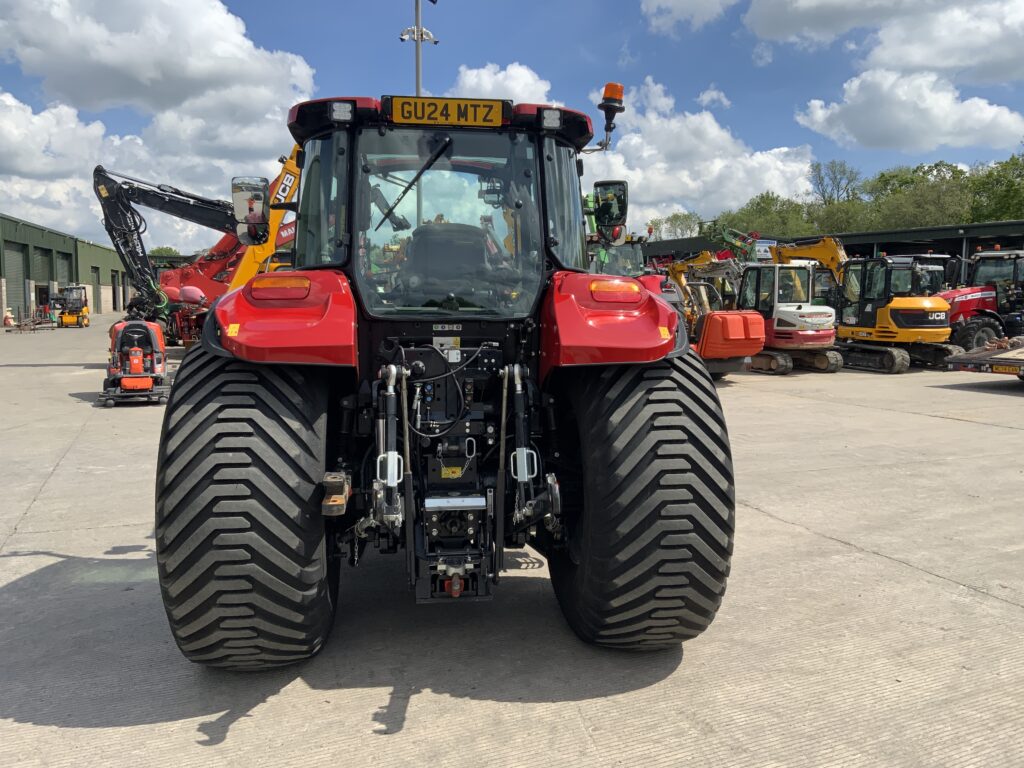 Case luxxum 120 Tractor (ST26500)