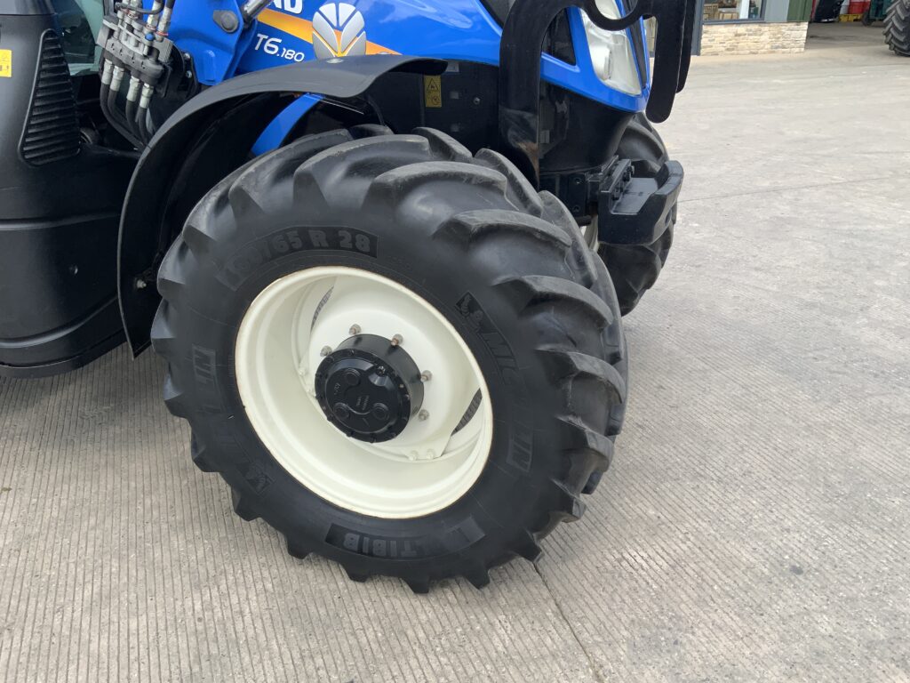 New Holland T6.180 Tractor (ST26304)