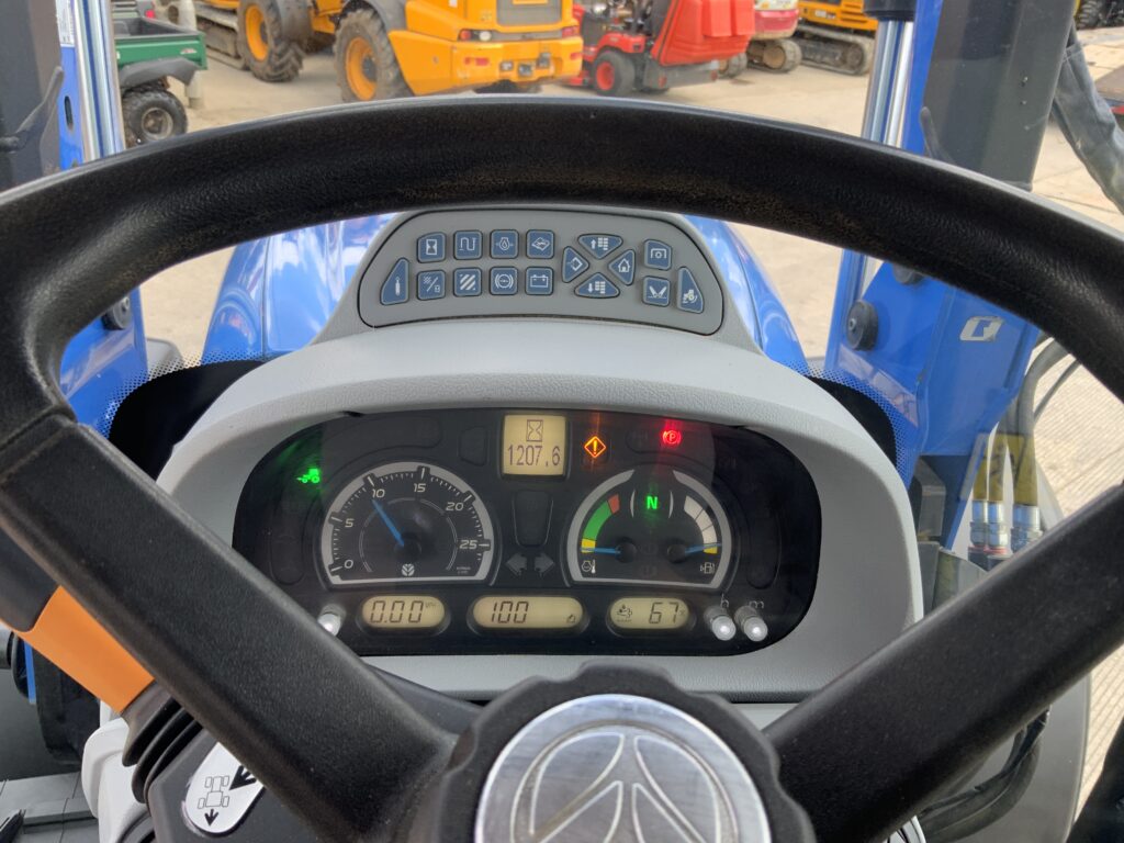 New Holland T6.180 Tractor (ST26304)