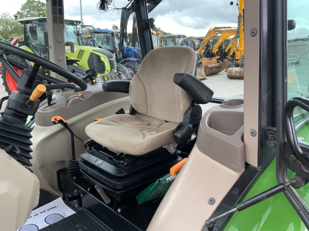 John Deere 5058E Tractor (ST26617)