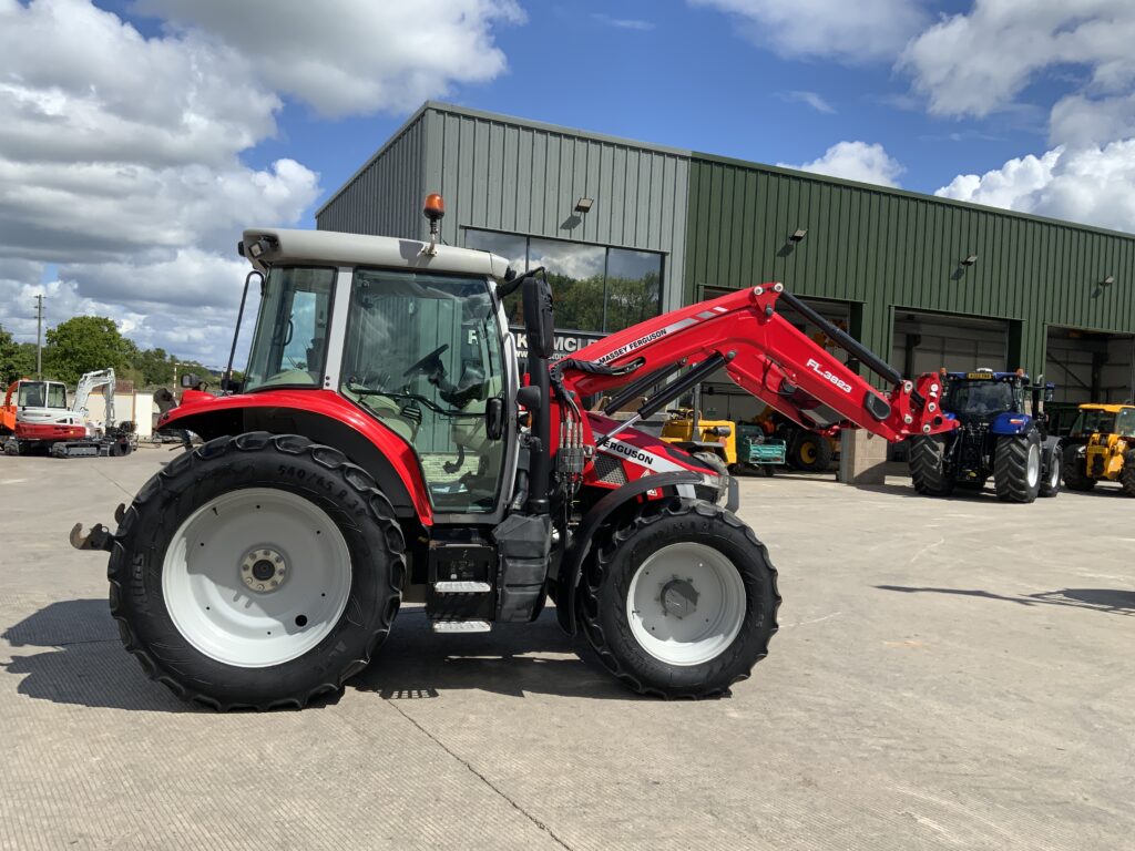 Massey Ferguson 5S.135 Tractor (ST26587)