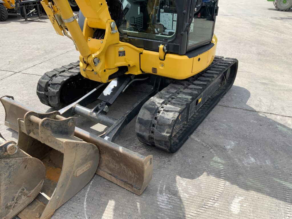 Komatsu PC55MR-5 Digger (ST26743)