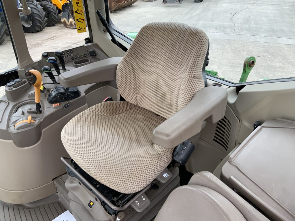 John Deere 6090M Tractor (ST26117)