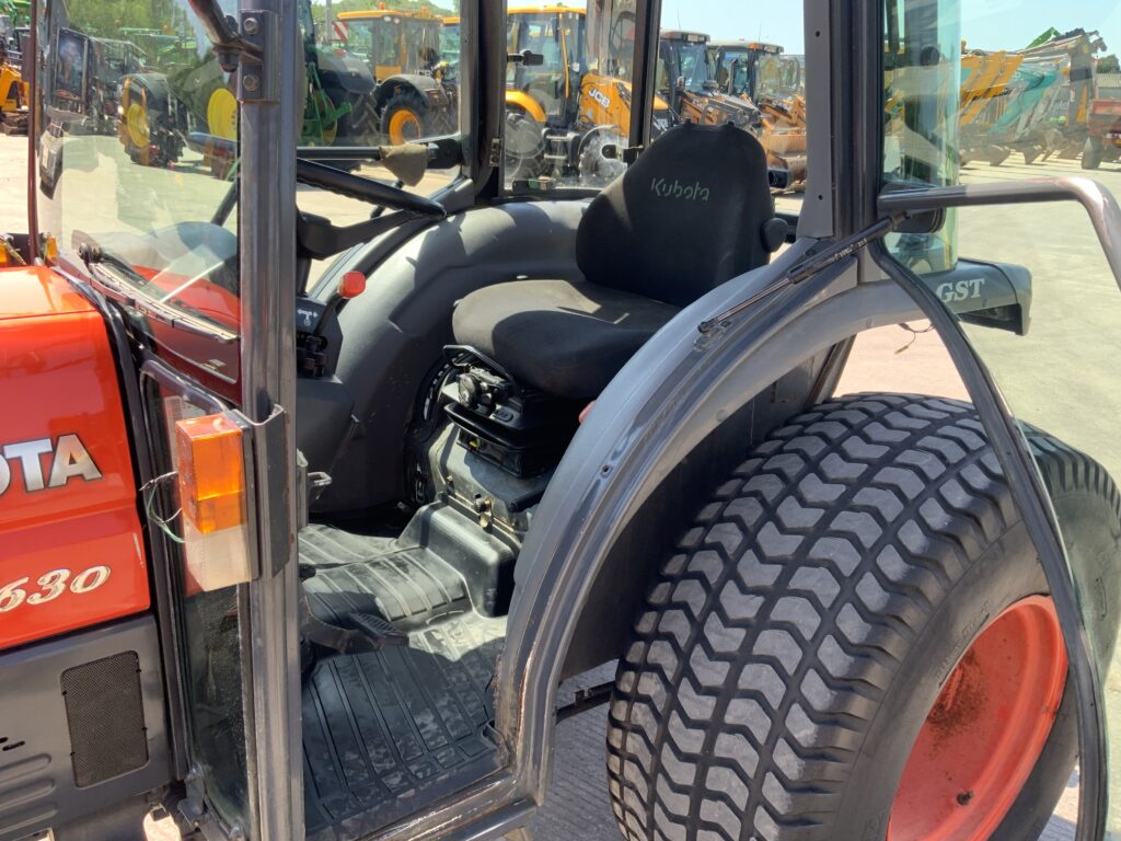 Kubota L4630 GST Compact Tractor (ST26758)