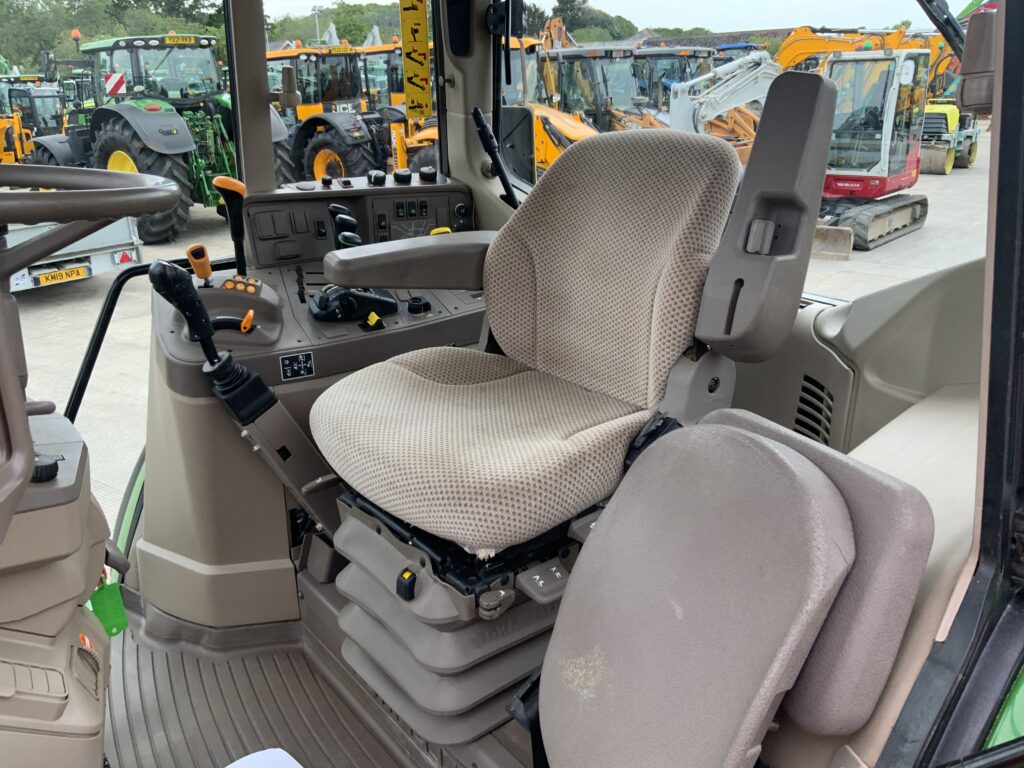 John Deere 6130M Tractor (ST26377)