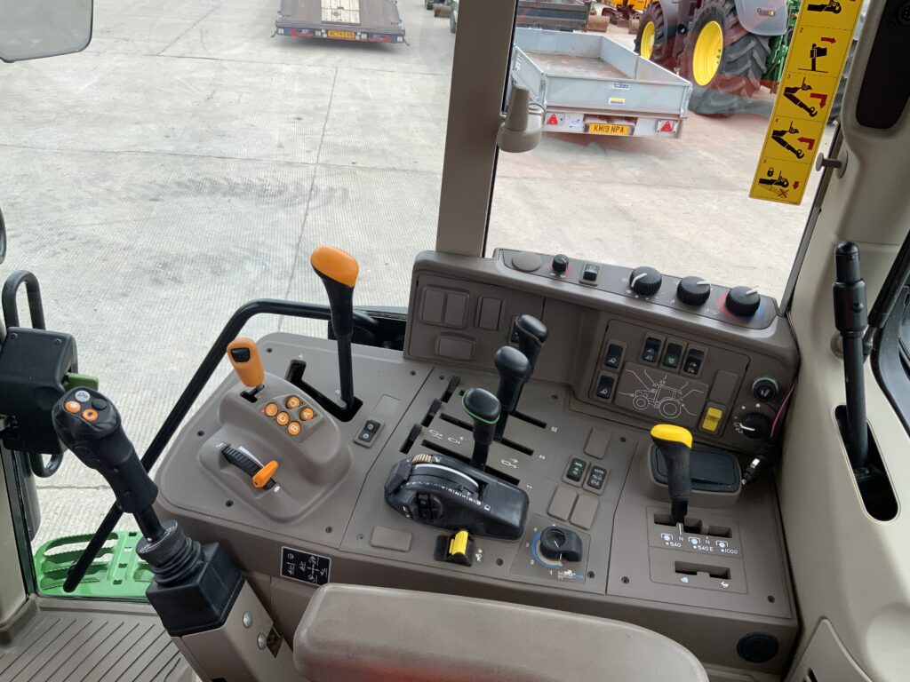 John Deere 6130M Tractor (ST26377)