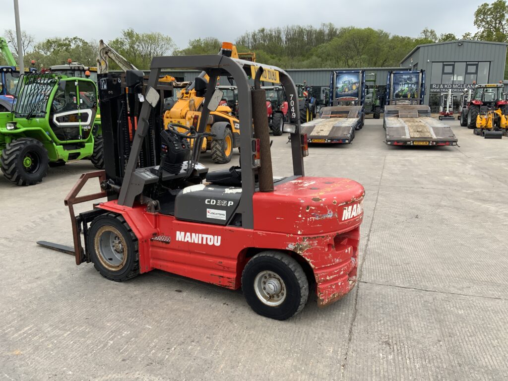 Manitou CD35P Forklift (ST26585)