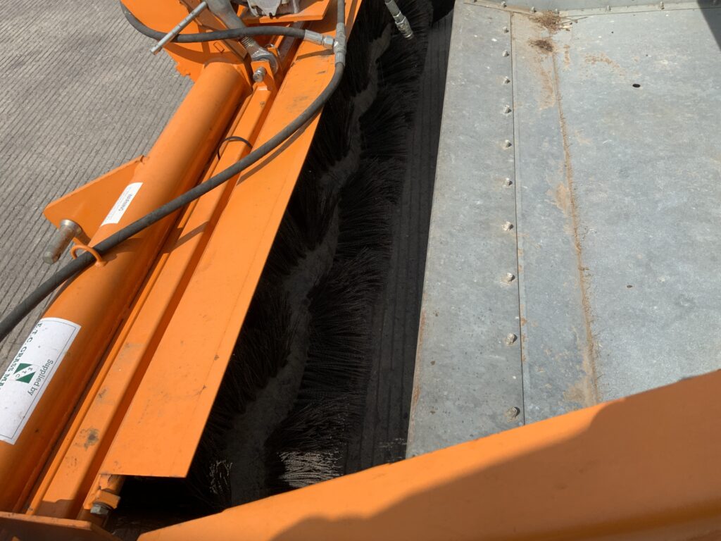 SISIS Litamisa 1800 Hi Tip Sweeper Collector (ST26577)