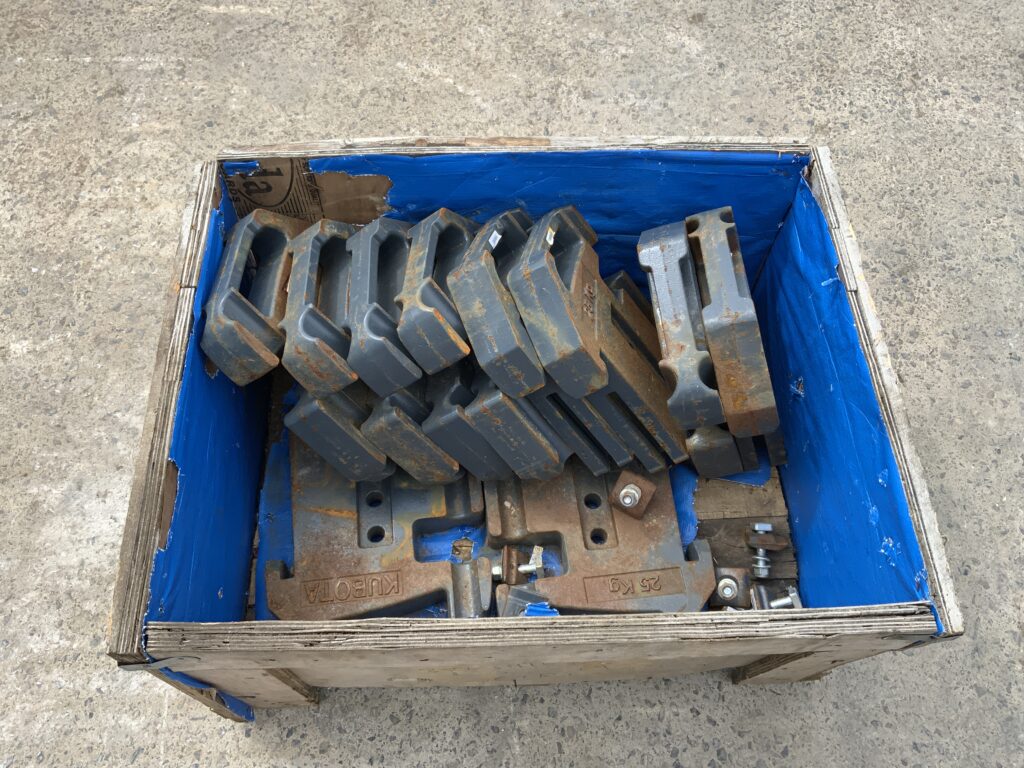 Kubota 10X25Kg wafer weights