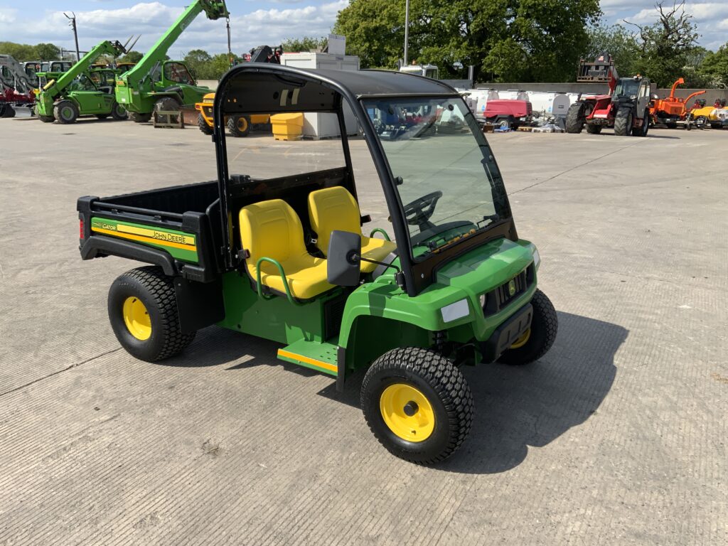John Deere TE 4X Electric Gator (ST26349)