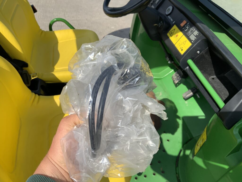 John Deere TE 4X Electric Gator (ST26349)