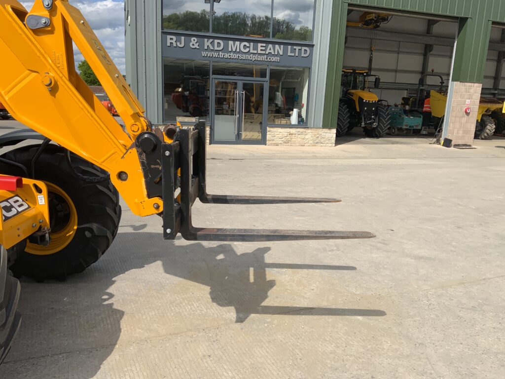JCB 532-60 Agri Telehandler (ST26357)