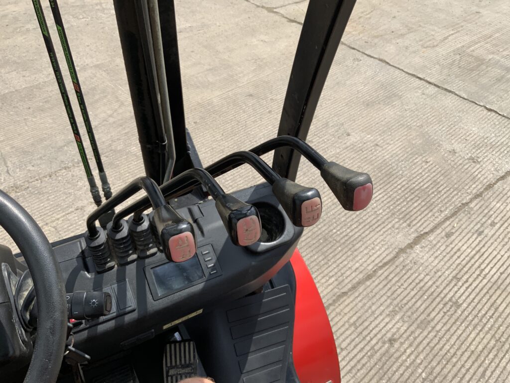 Manitou MI30 D Forklift (ST26604)