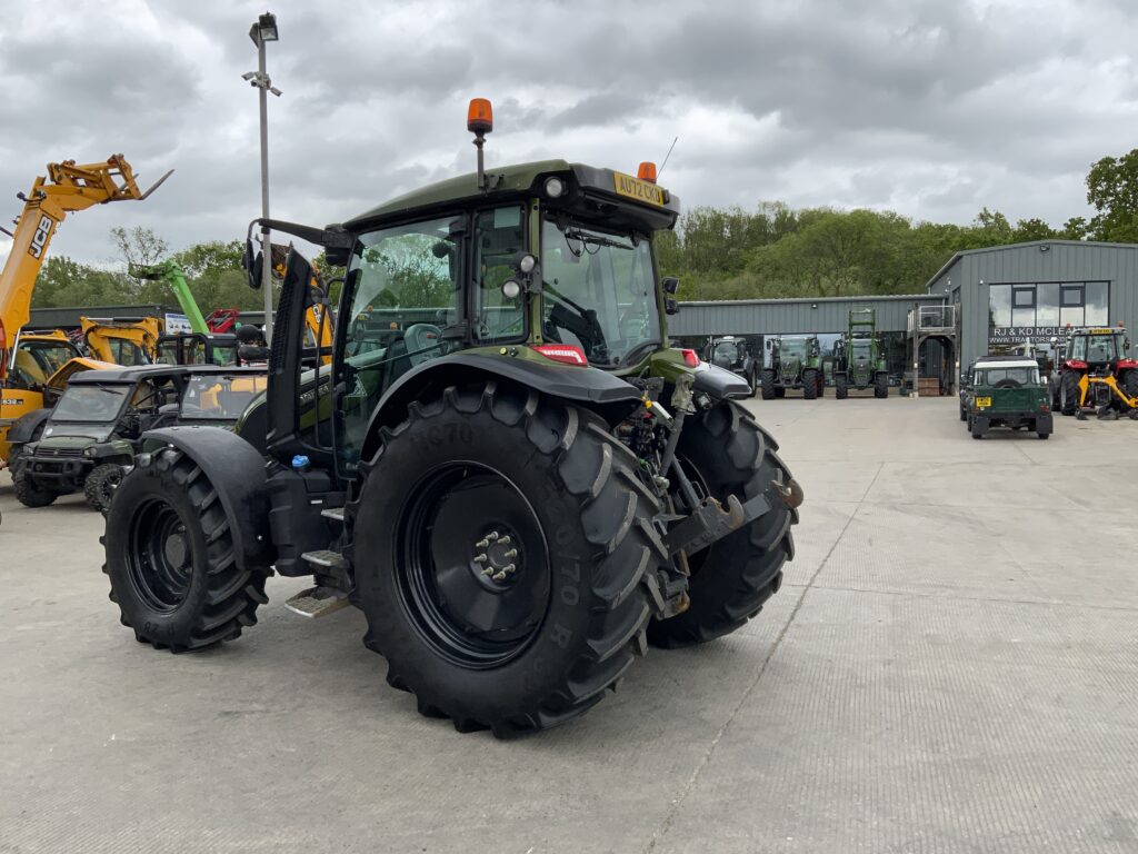 Valtra G135 Active Tractor (ST26596)