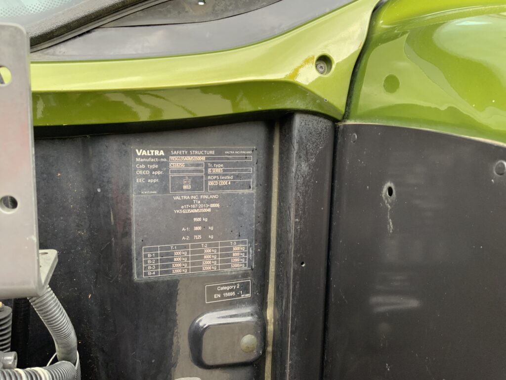 Valtra G135 Active Tractor (ST26596)