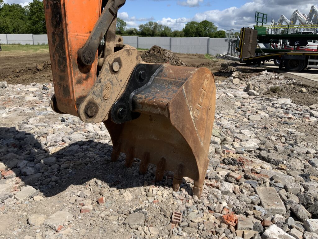 Doosan DX225 LCR-5 Digger (ST26517)