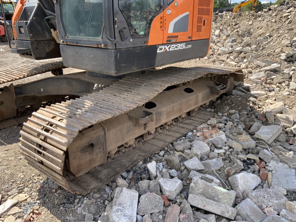 Doosan DX225 LCR-5 Digger (ST26517)