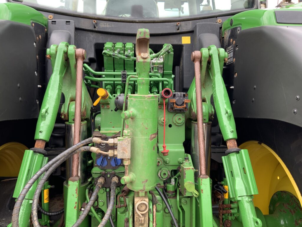 John Deere 6215R Premium Edition Tractor (ST26207)